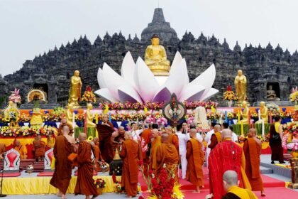 Rangkaian Perayaan Hari Waisak 2025 di Candi Borobudur