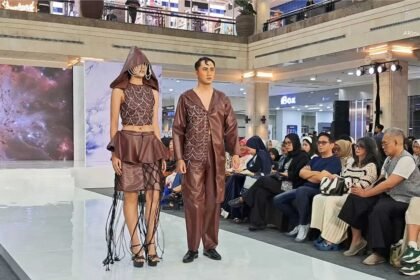 Mahasiswa AKS-AKK Yogyakarta Tampilkan 64 Karya Busana Bertema Indonesian Mythology di Plaza Ambarrukmo